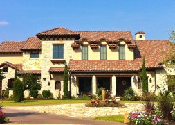 Front view of the house.